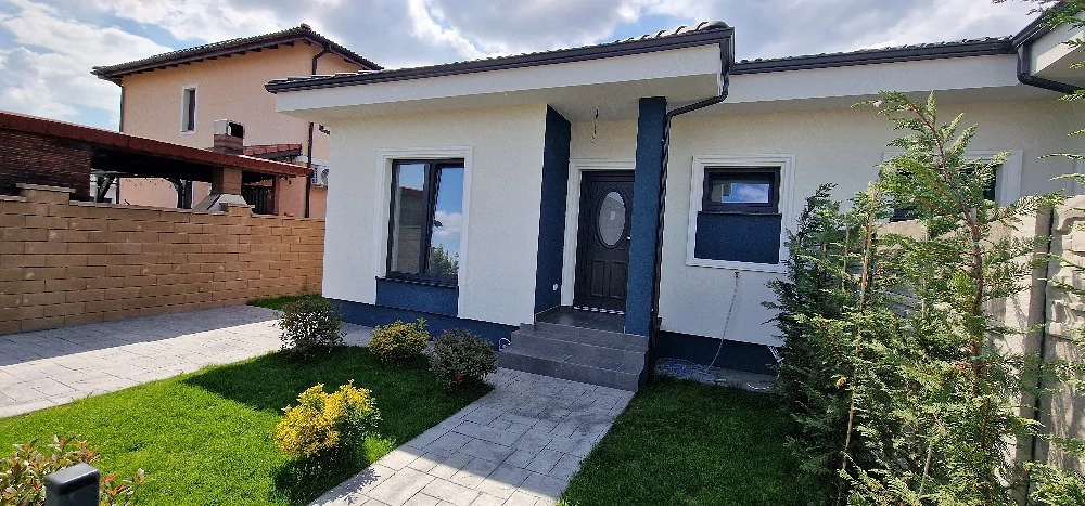 Moșnița Nouă- locație excelentă, preț bun