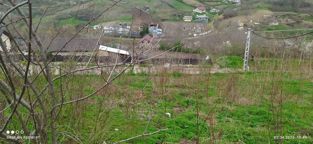 vând teren in Perieni Iasi 