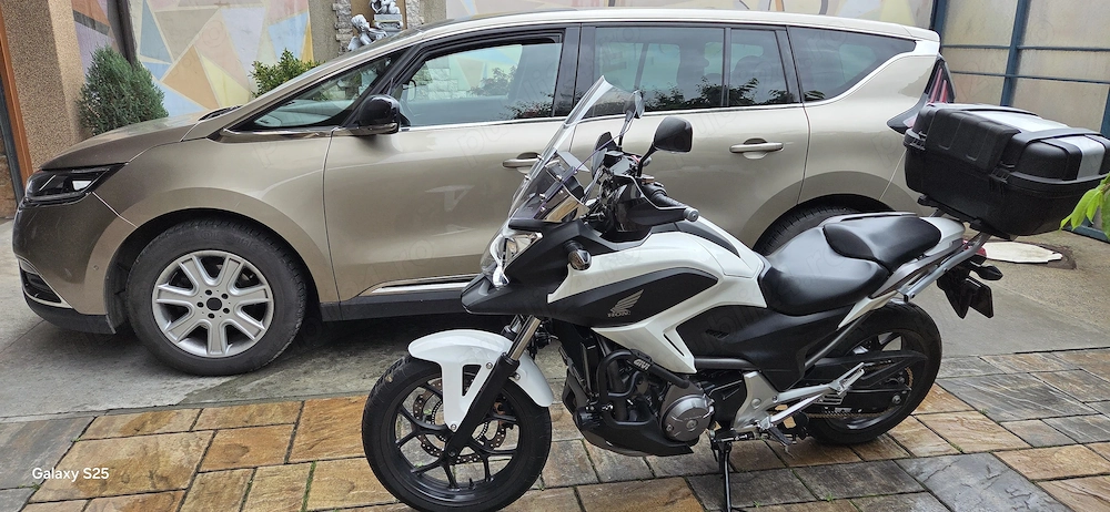schimb Renault espace 5, an 2017, 83000km verificabili + moto Honda NC700X, 45000km