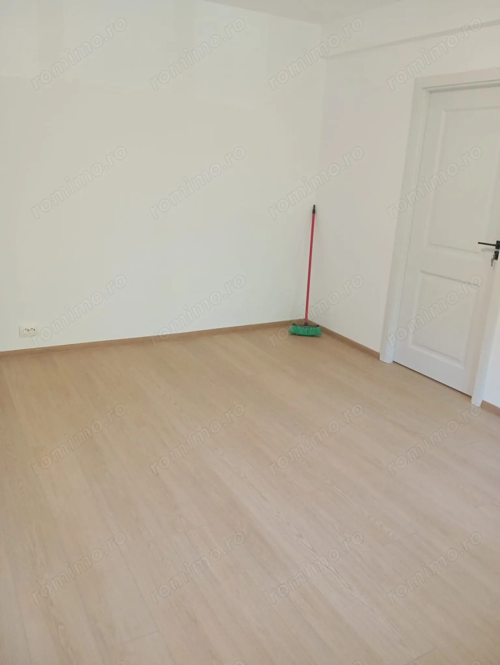 Apartament 2 camere,  47MP,  zonă centrală