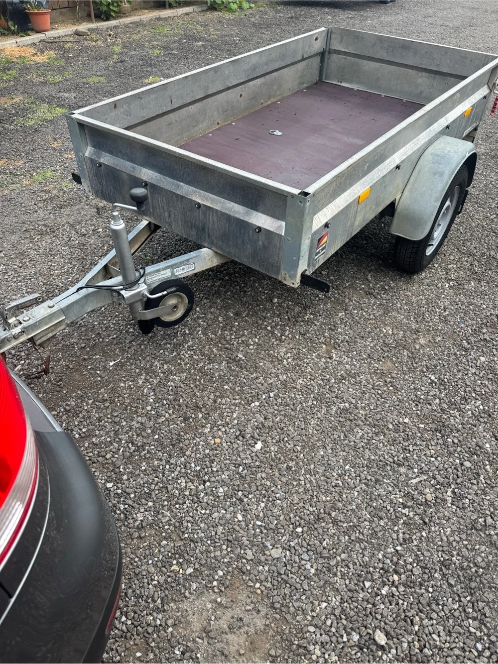 Vand remorca 750 kg Stema 