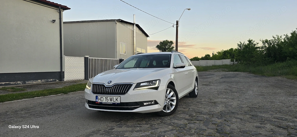 Skoda Superb   2016  2.0Tdi 150 cp  euro 6   clima  navi  senzori   pilot  leduri