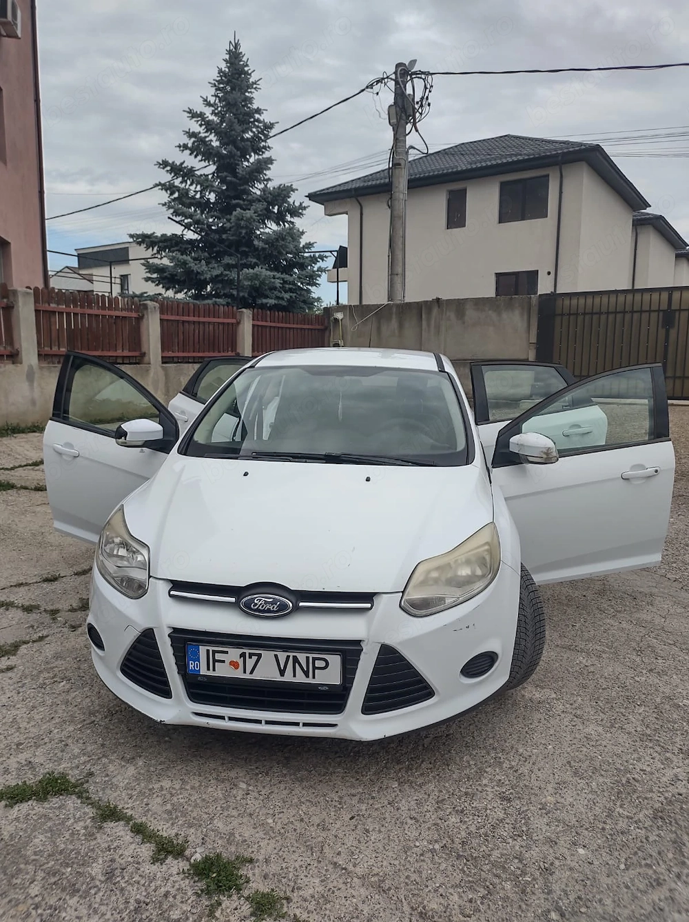 Vand Ford Focus 2012