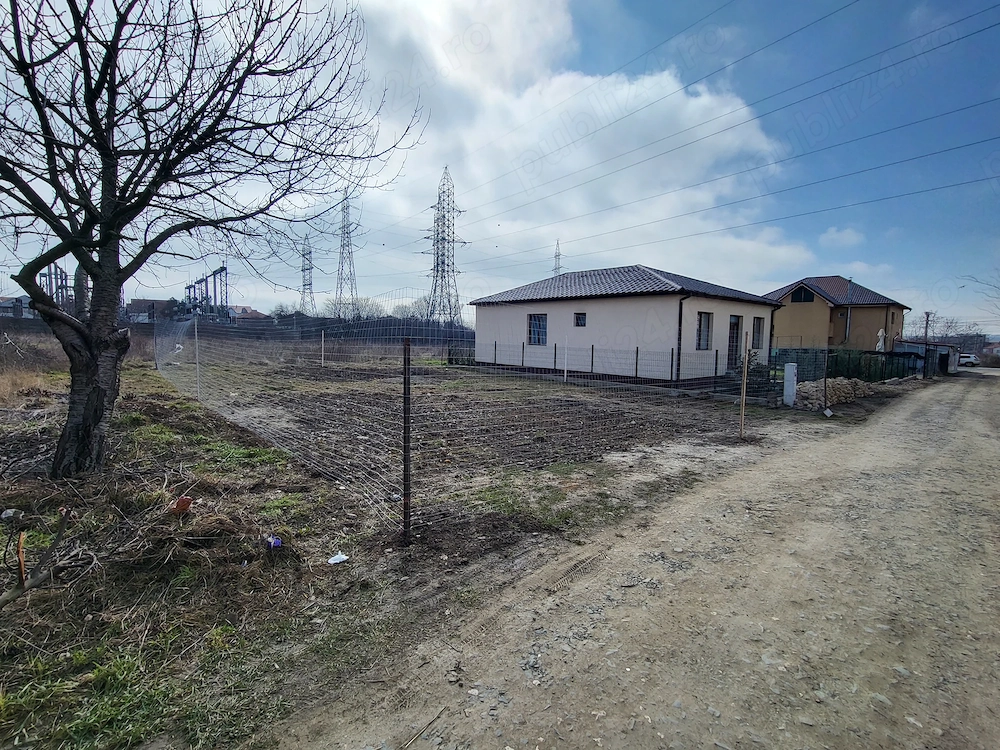 Teren de vânzare în Eforie Nord 250m in spate la spălătoria Rubin 44000e