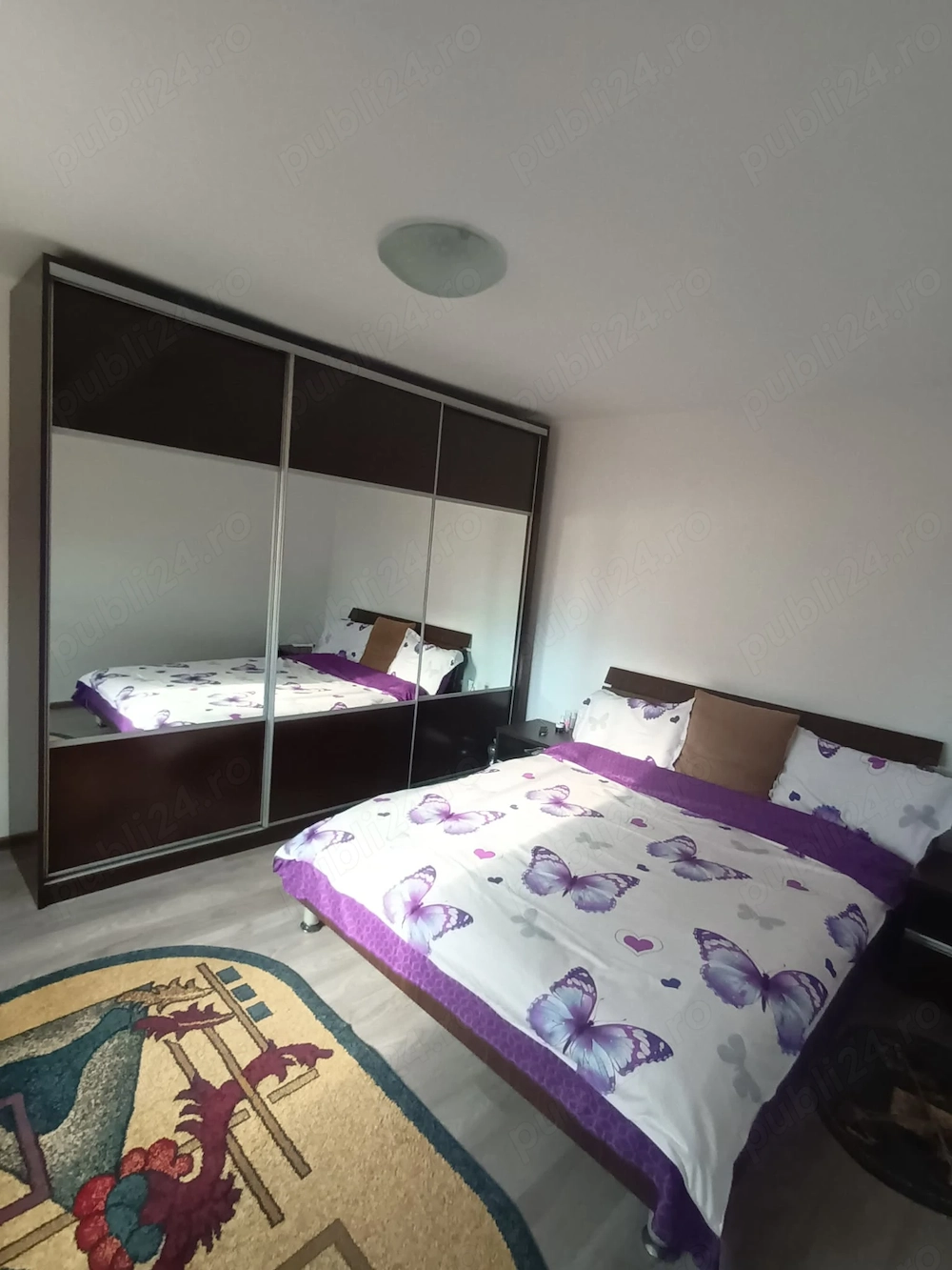 Vand casa valu traian 