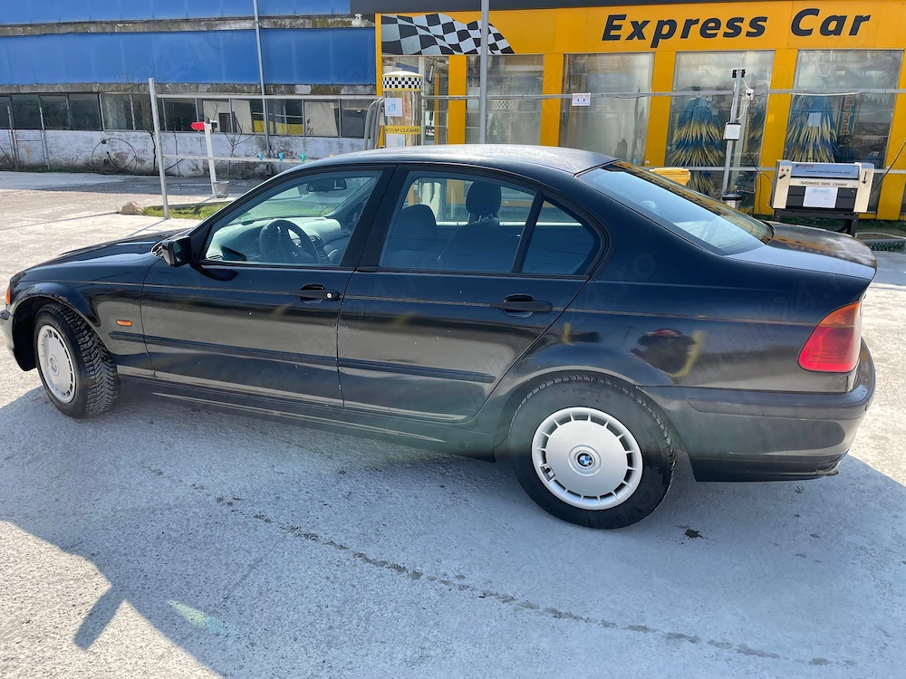 Vand BMW 320D din 2000