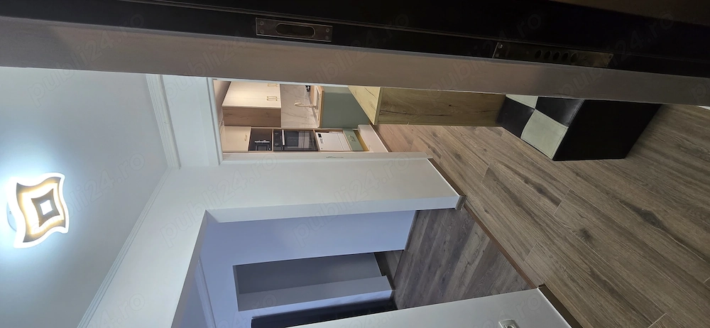 Apartament 2 camere   Prima închiriere    Zona Liceul Traian   Centru 