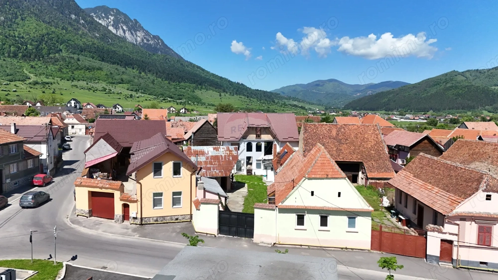 Proprietate unică | Teren 1.157 mp |Multiple clădiri | Centru Zărnești