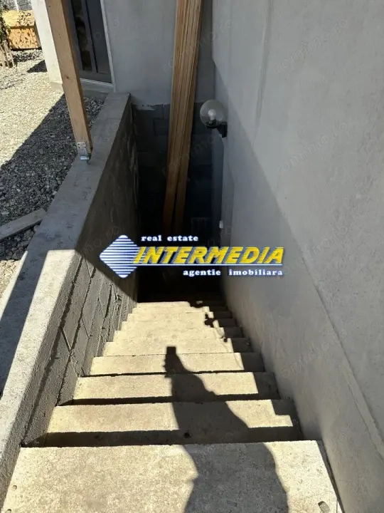 Casa noua de vanzare cu 4 camere in Alba Iulia finisata la cheie zona Micesti