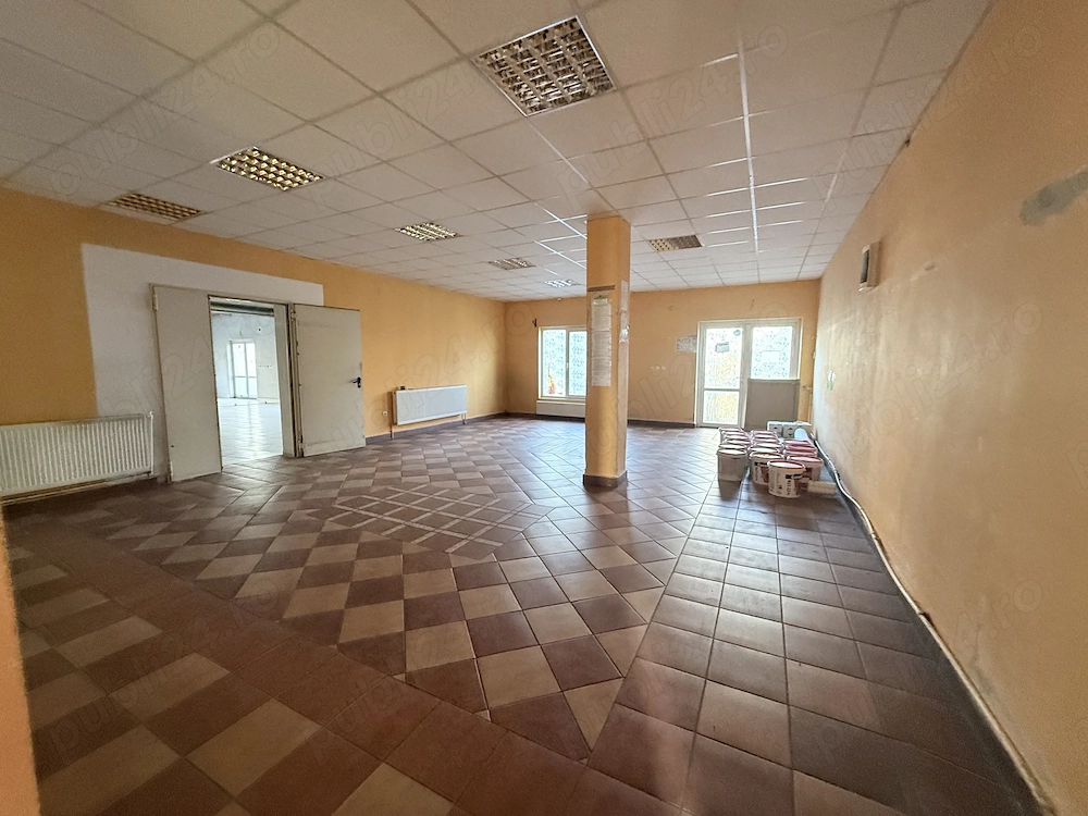 Închiriez spațiu comercial hală industrială