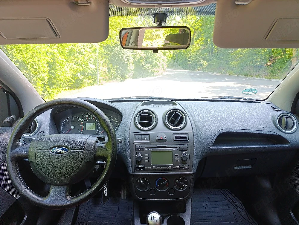 Ford fiesta 1.6 diesel 90 de cai Proprietar 