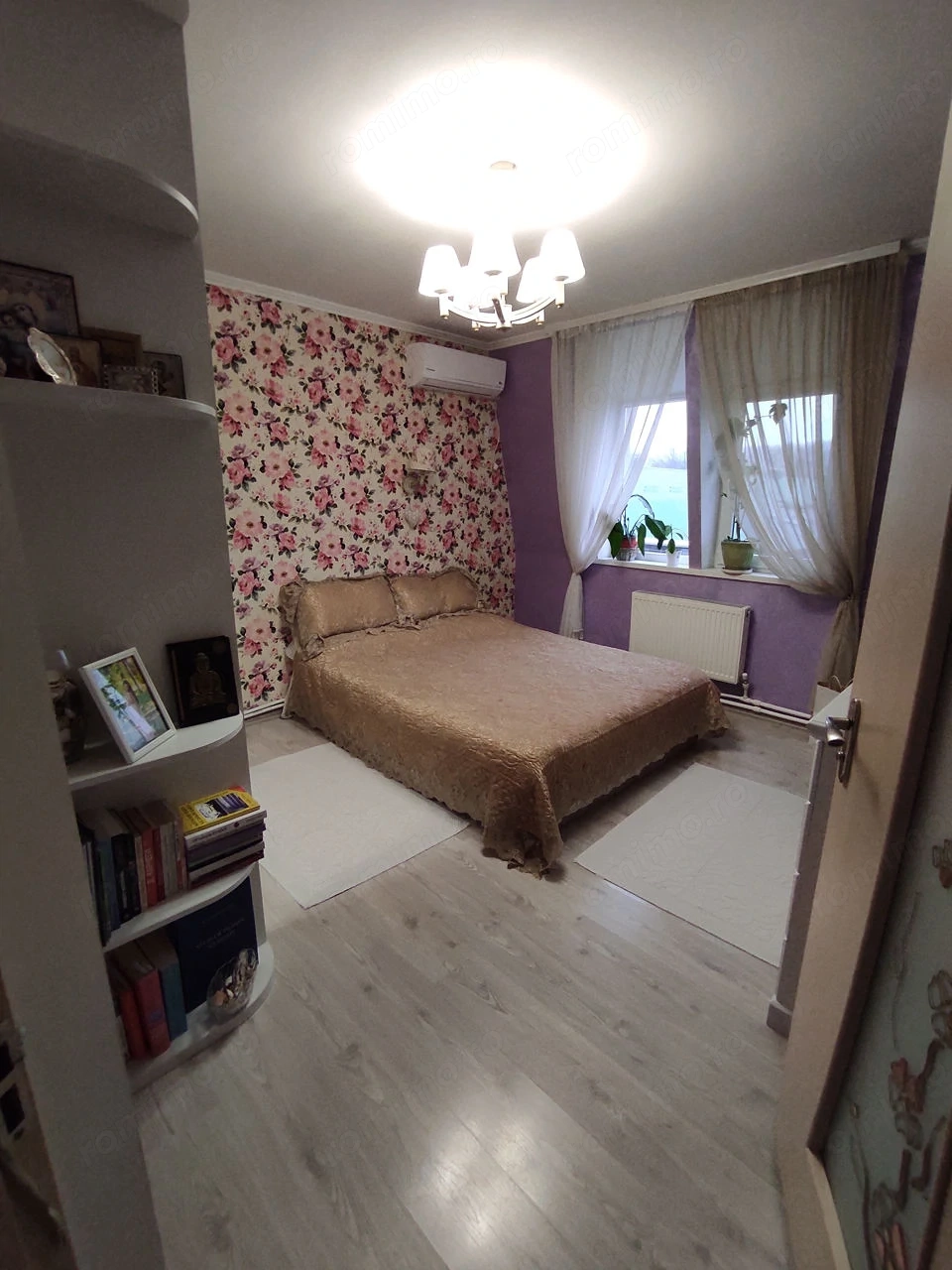 Apartament cu 2 camere de vanzare in zona Dambovita cu centrala proprie