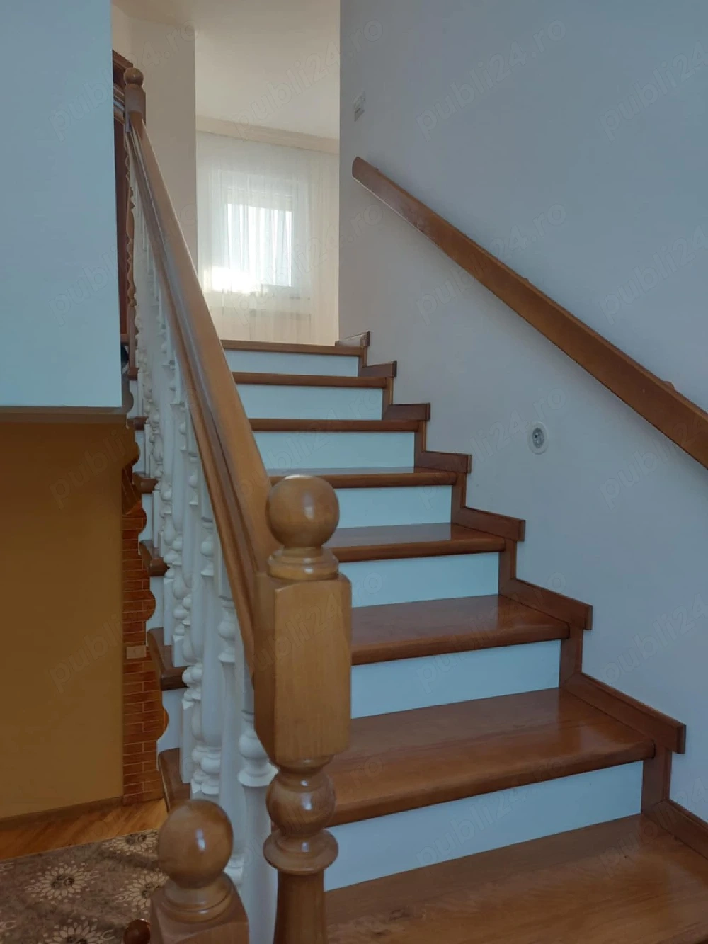 Casa in Marginea cu 4 camere de inchiriat 