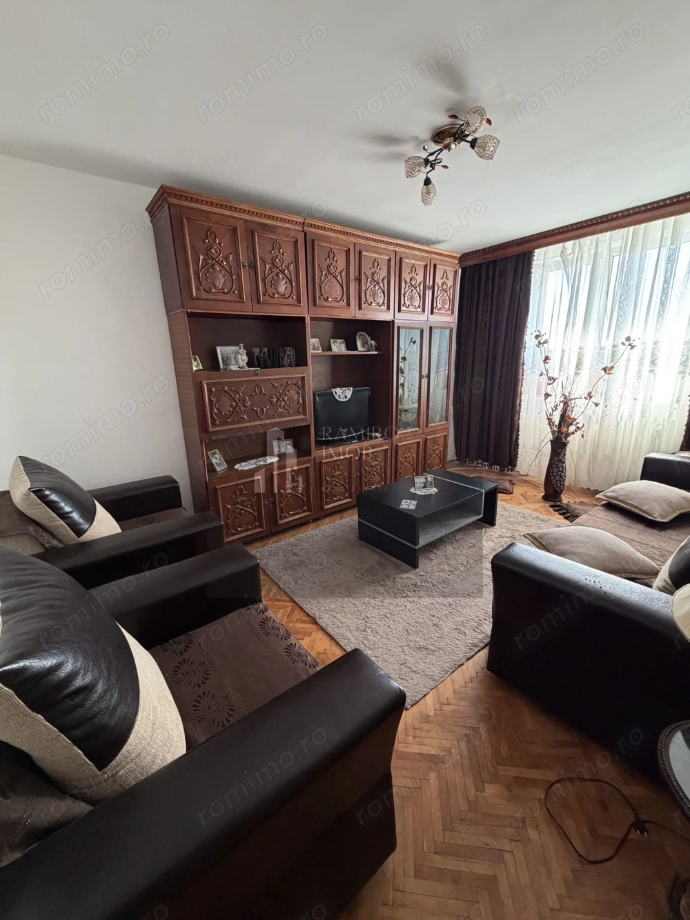 Apartament 2 camere decomandat Alexandru Obregia - Turnu Magurele