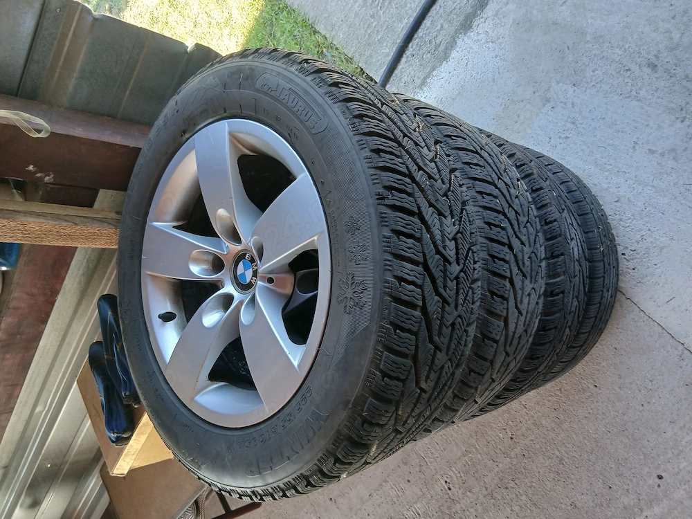Vând Jante BMW 5×120.  225.55.R16 m+s