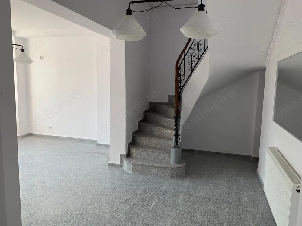 Casa D+P+1+M 355 mp 9 camere M. Eminescu birouri clinica sediu firma