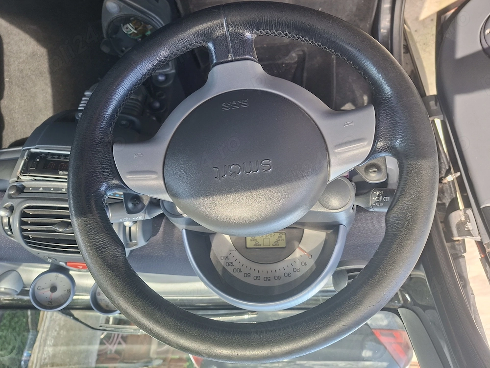 Vând Smart Fortwo