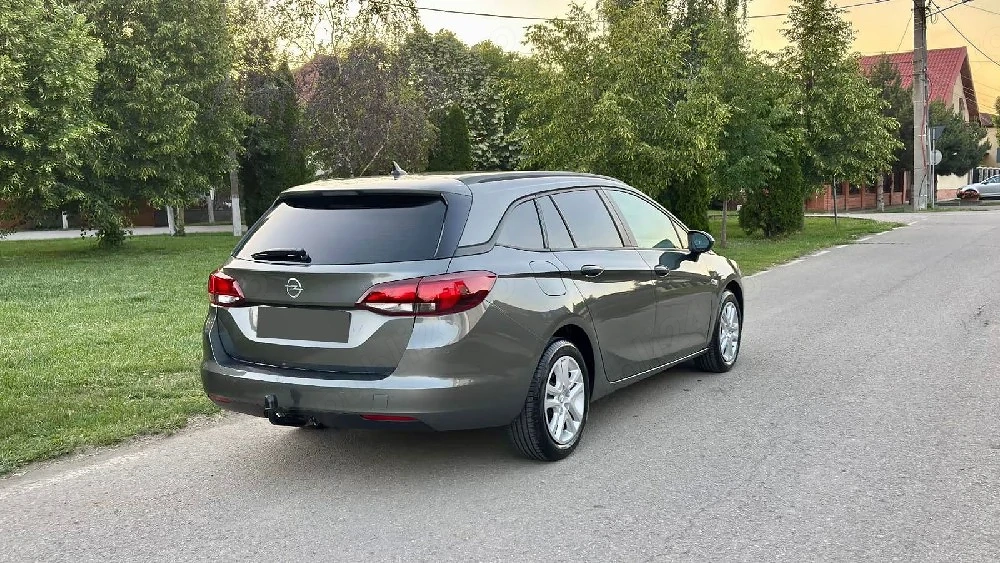 Opel Astra K an 2018 motor 1.6 Diesel Euro 6 