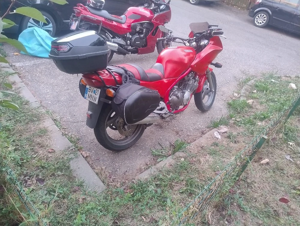 se vinde yamaha diversionxj 600