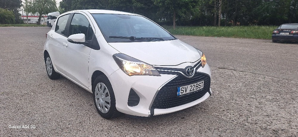 Vand Yaris 1.33 benzina 2016
