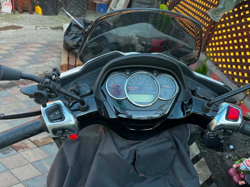 Piaggio MP3 i Urban de vânzare    An fabricație: 2019    15.000 km