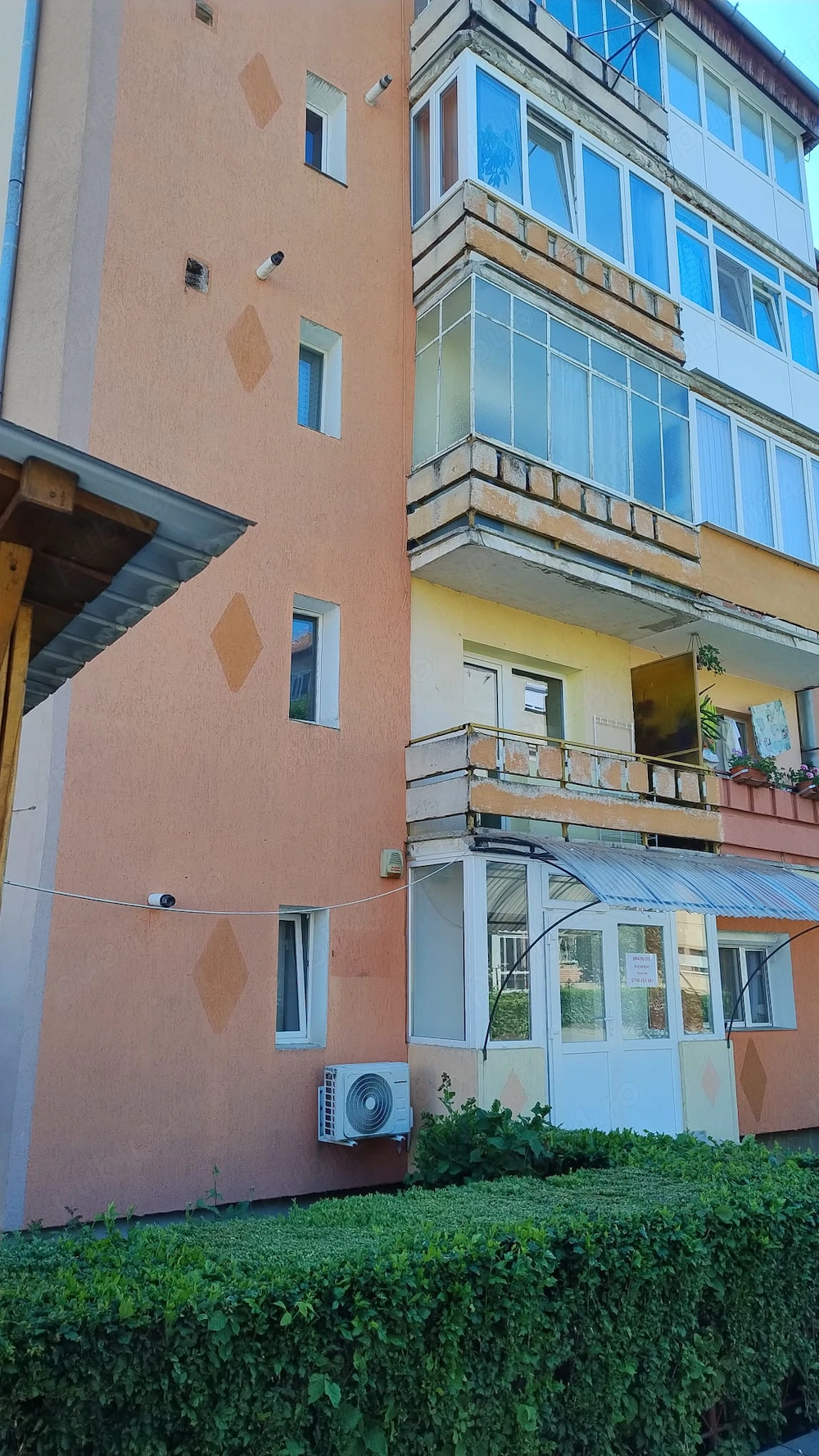 Vând garsoniera confort sporit 