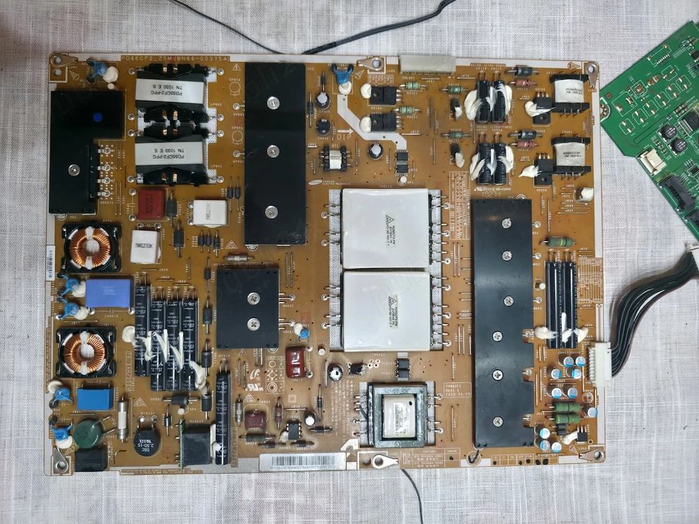 Dezmembrez tv Samsung ue40c7000