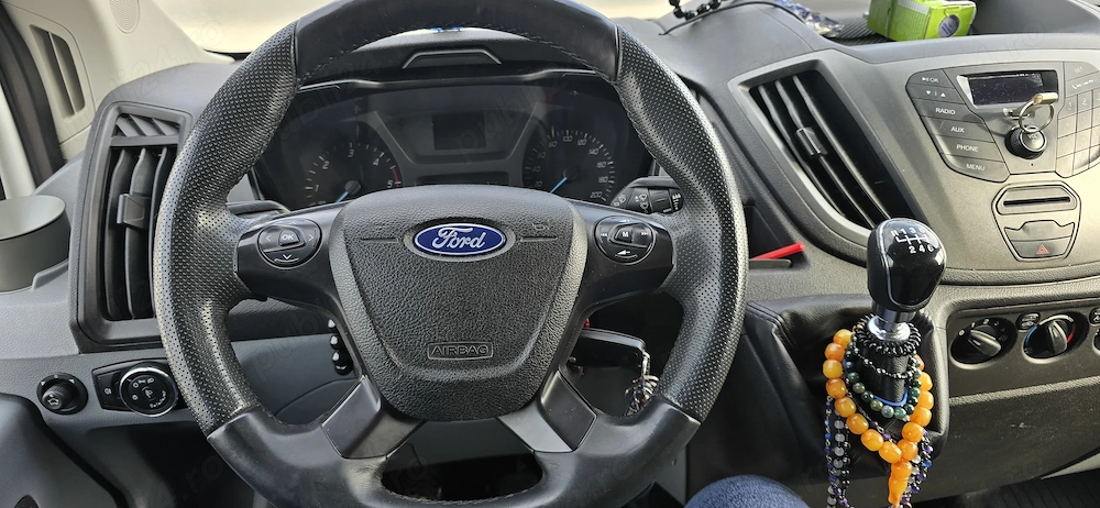 Vând Ford Transit 