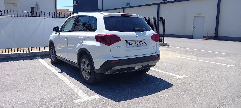 Unic proprietar vând Suzuki Vitara 2021