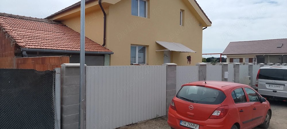 Vând casă cu mansardă Beregsău Mare 