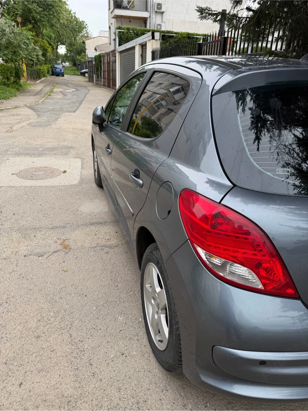 PEUGEOT 207
