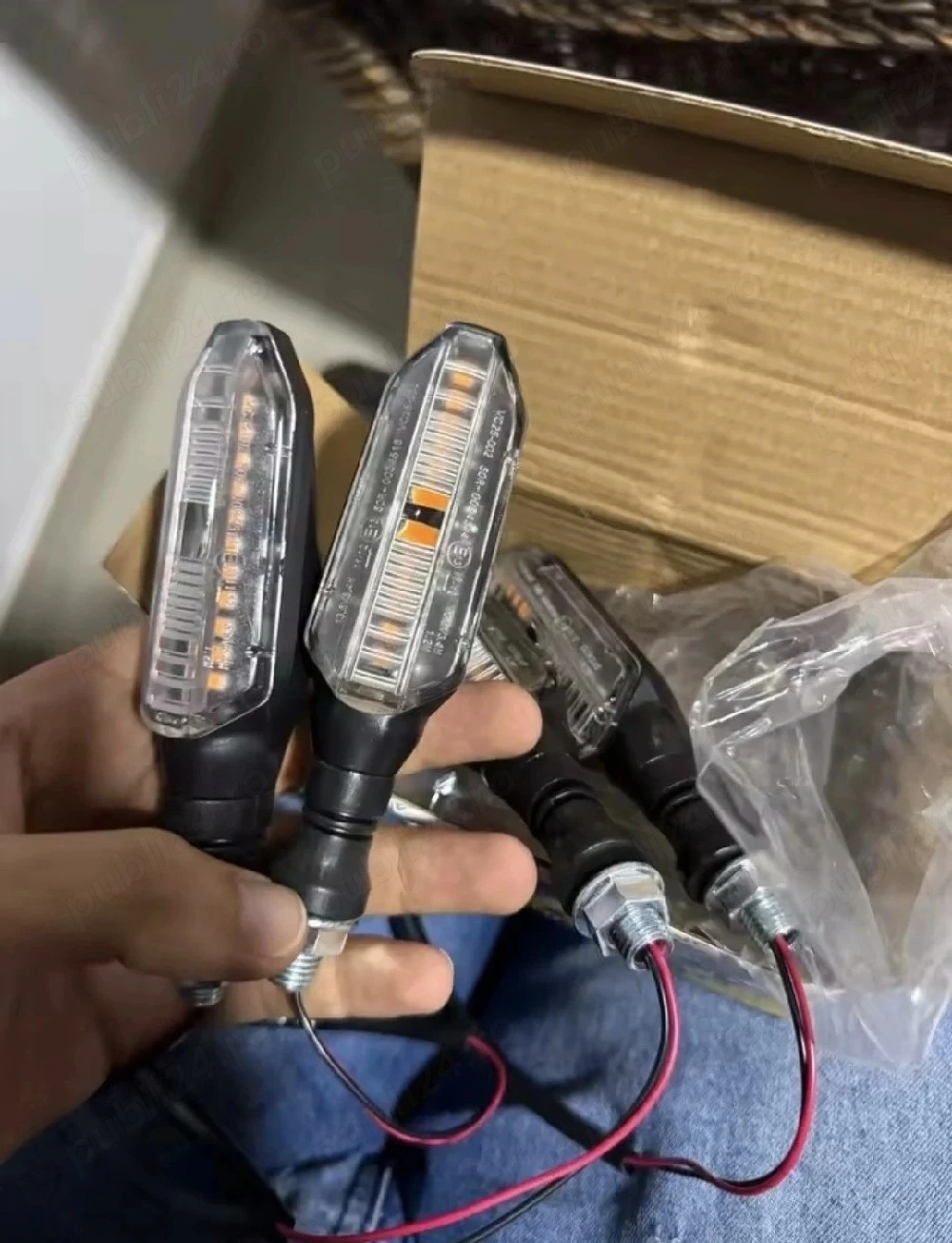 Semnalizări LED Moto - Noi (Disponibile la set de 2 sau 4 bucăți)