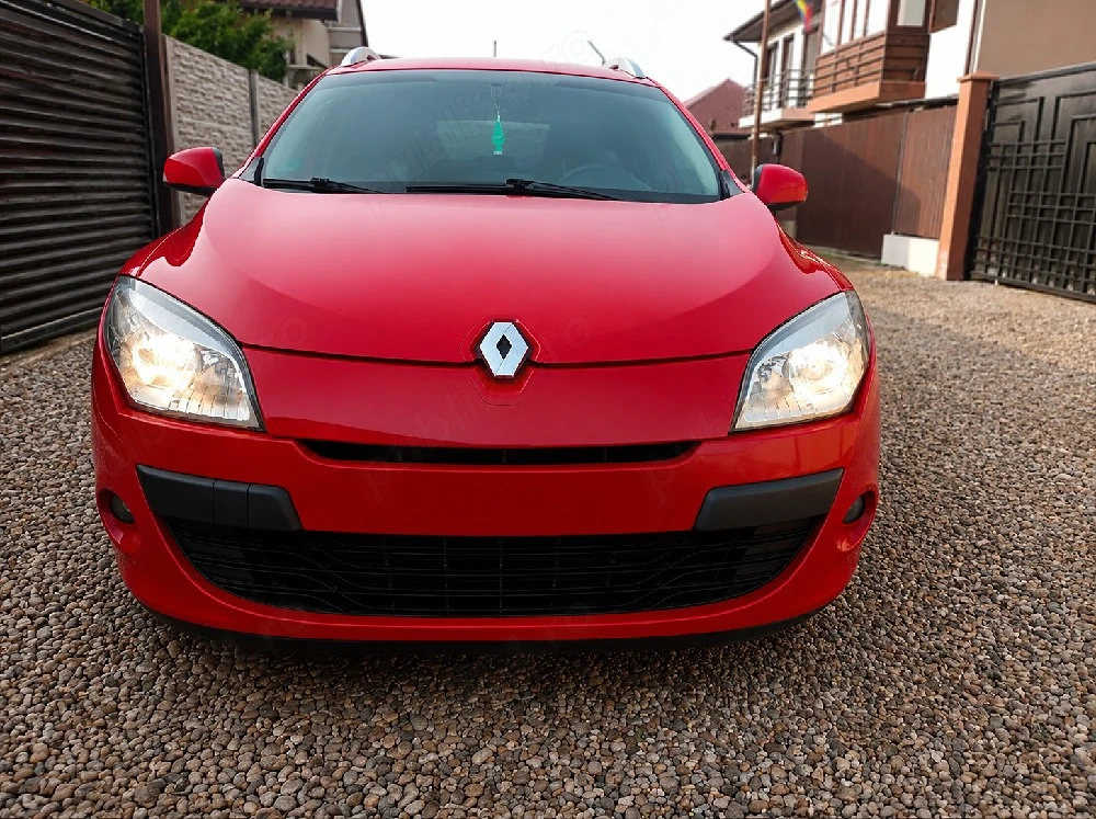 Vand Renault Megane 3,fabricatie 2011,motor 1,5 DCi