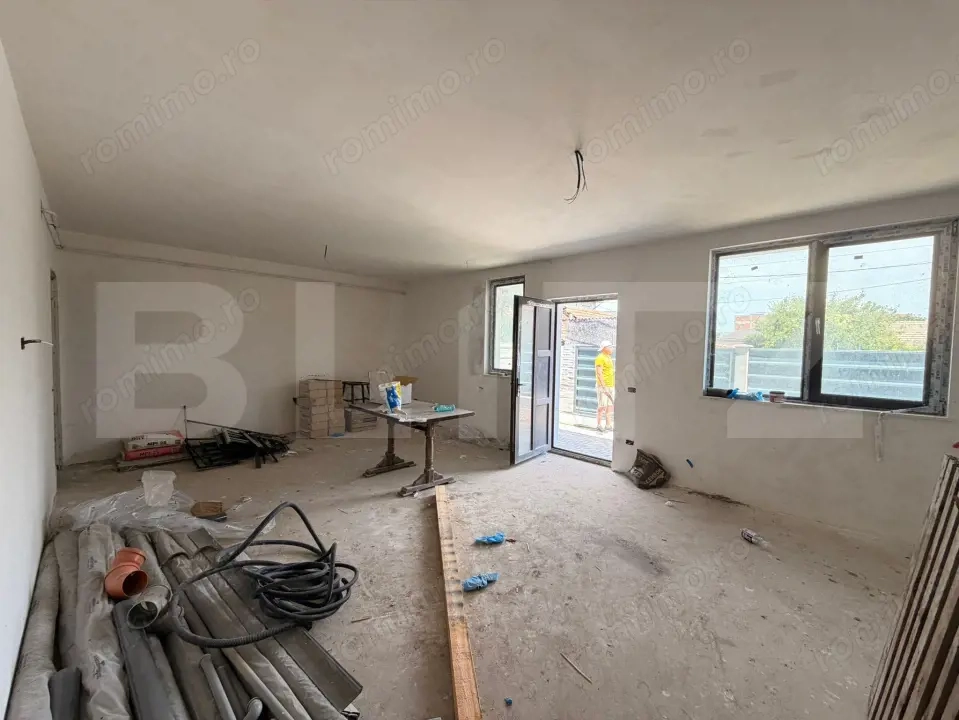 Casa, Ultimele 2 Unități Disponibile, Triplex Nou Zona Amabasador 