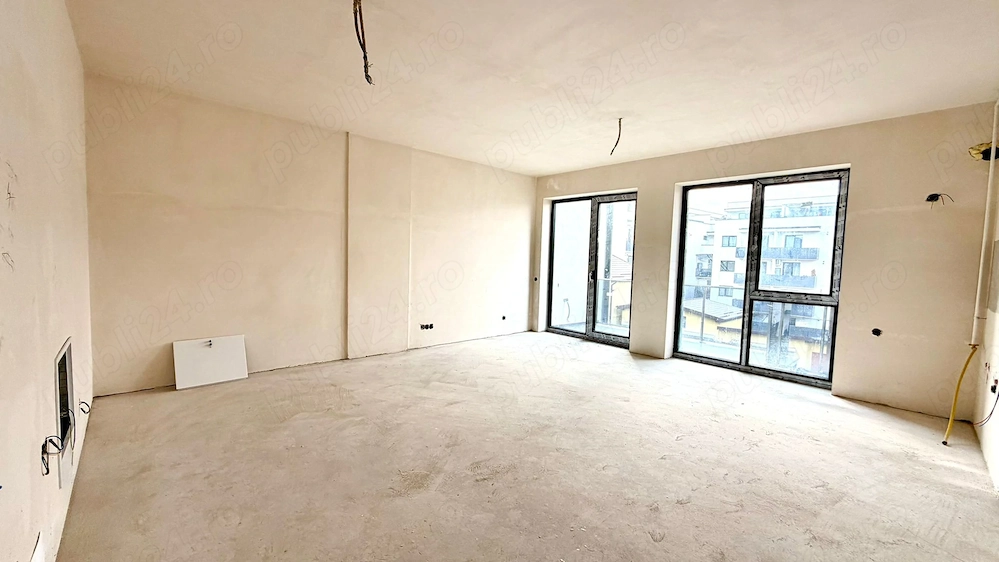 Apartament 2 camere, CF disponibil, spații verzi 1900 mp, retras de la strada