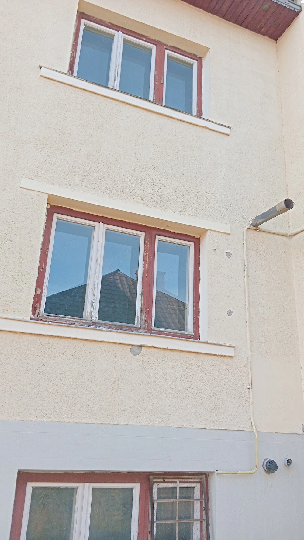 Vand casa si teren str Stejarului nr 18 Gura Humorului judSuceava200.000 euro 