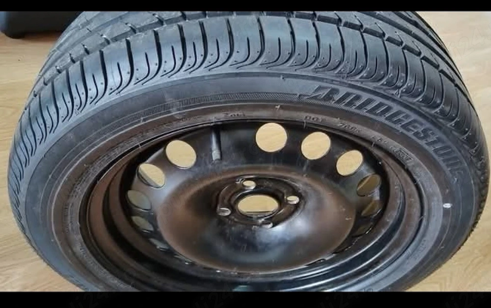 Roată rezerva + crick Opel Astra