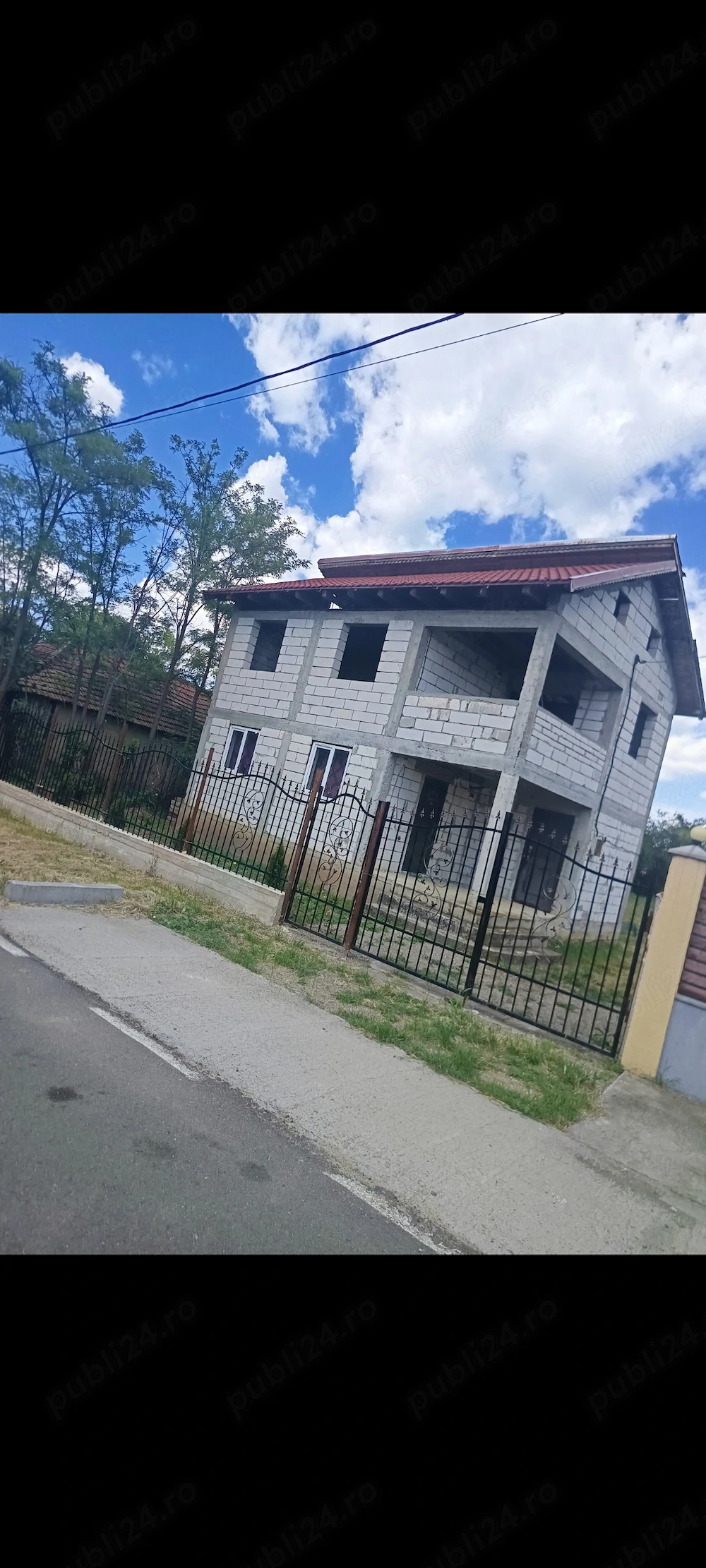 De vânzare casa +teren .total suprafață 741