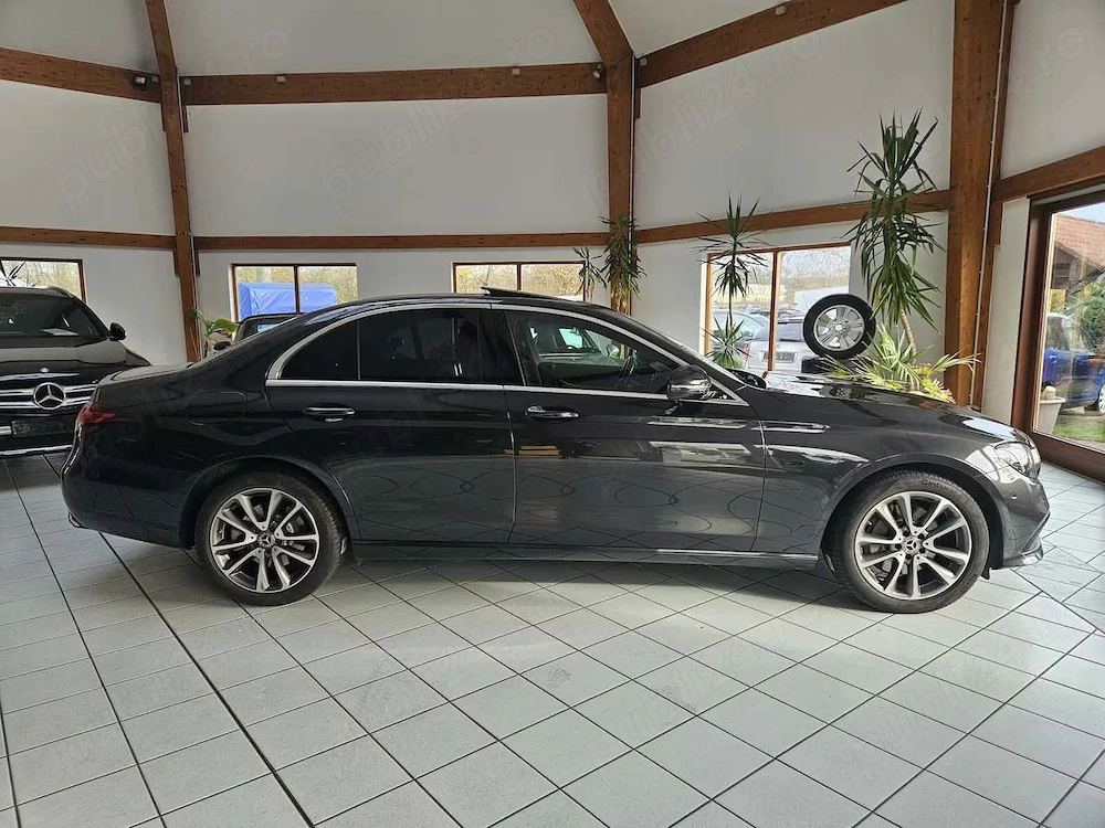 Mercedes E 300de limuzina 