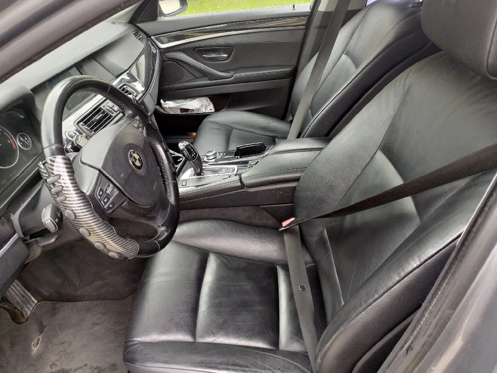 BMW Seria 5 F10 520D Steptronic 2011 