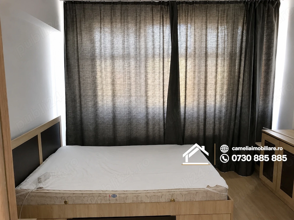 3 camere între metrou Unirii și Tineretului, Parcul Carol, vedere Casa Poporului