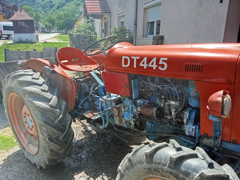 Tractor cu remorca 