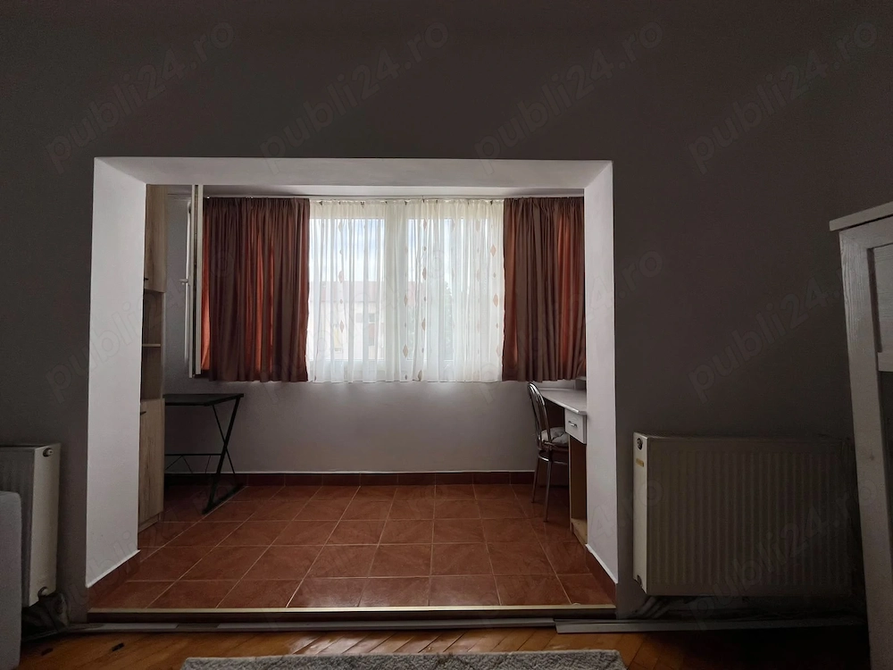 Inchiriez apartament 