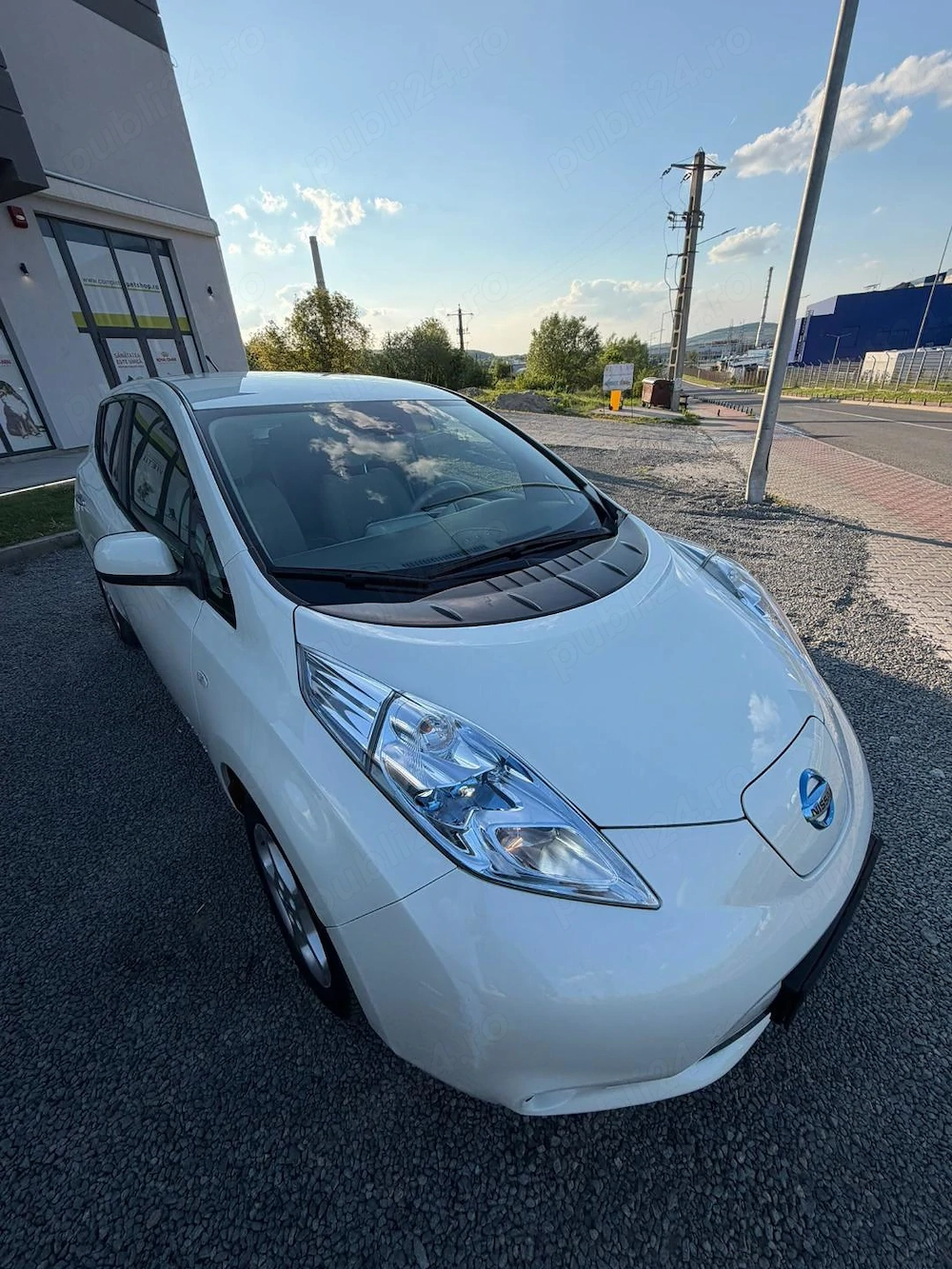 NISSAN Leaf Electrică 