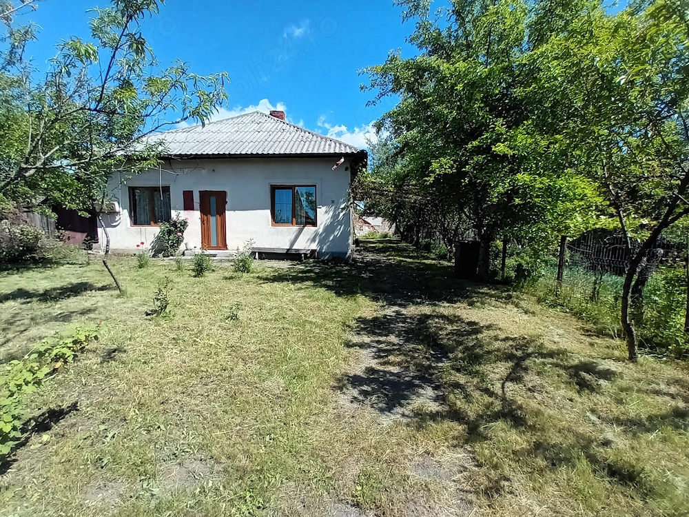 Particular, vand casa Campulung Muscel str Muzeul Fundeni