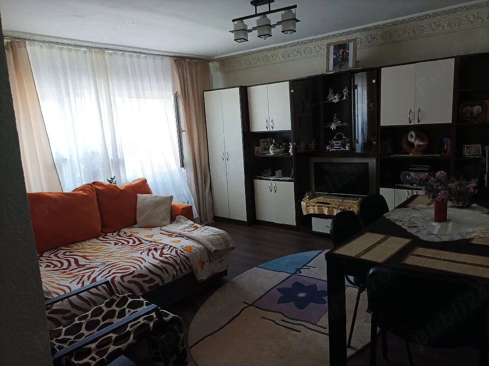 Închiriez apartament 3 camere estival Eforie Sud 