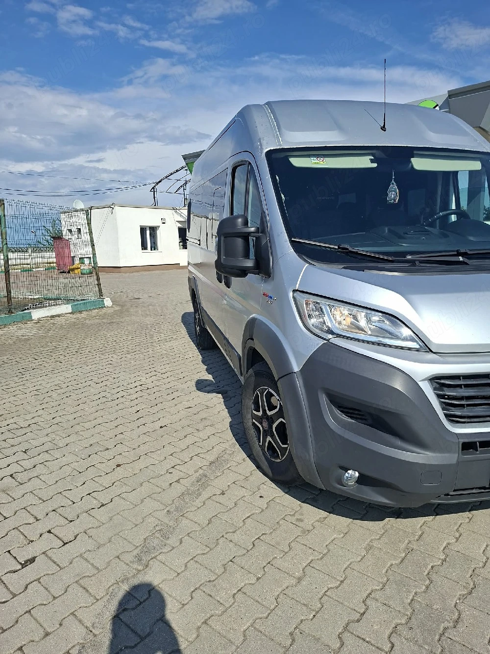 vand sau schimb  fiat ducato profesional maxi cu ceva mai mic 