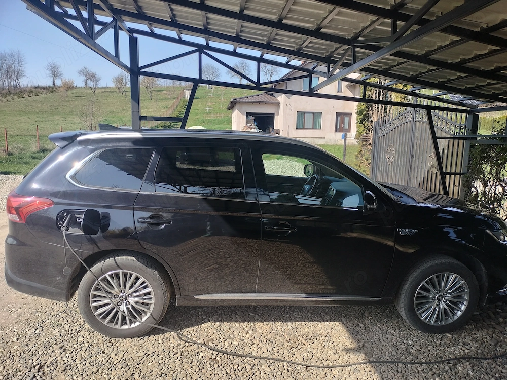 Mitsubishi Outlander Phev 2019 + GPL