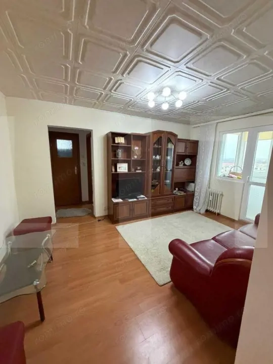 Apartament cu 3 camere, geam la baie, Vlaicu