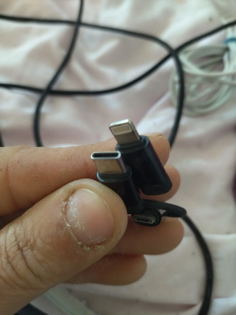 Diverse tipuri de cabluri 